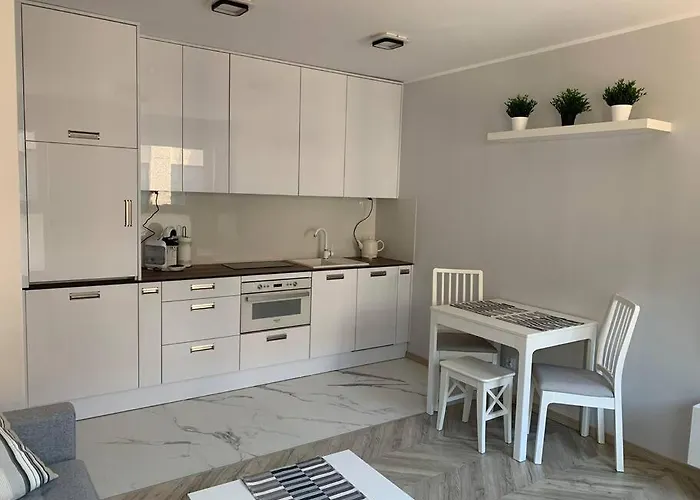 86b Angielska Grobla 5 - Srodmiescie *